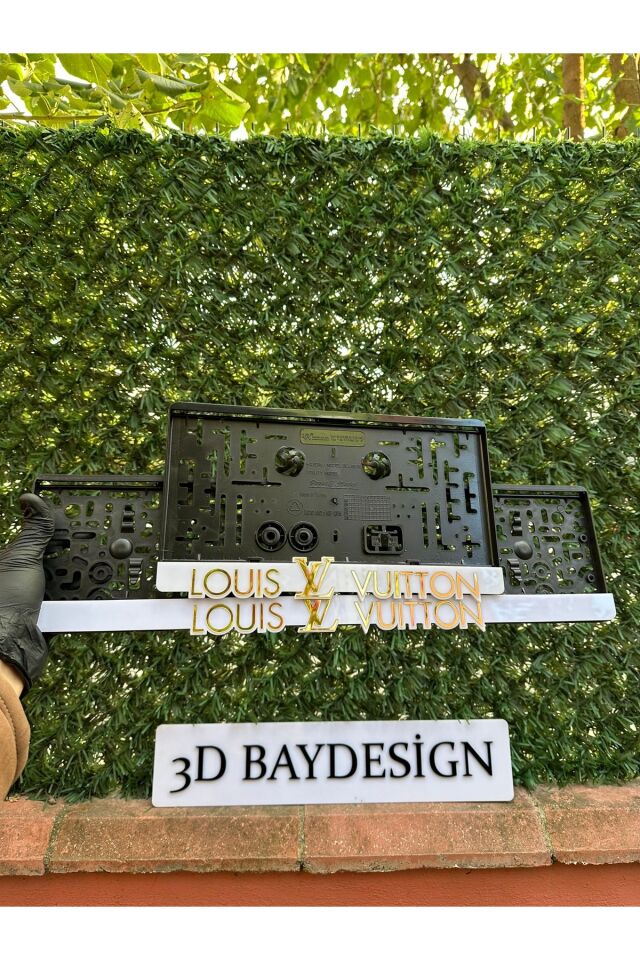 Louıs Vuttion 1 Adet Büyük 1 Ade Küçük Plakalık