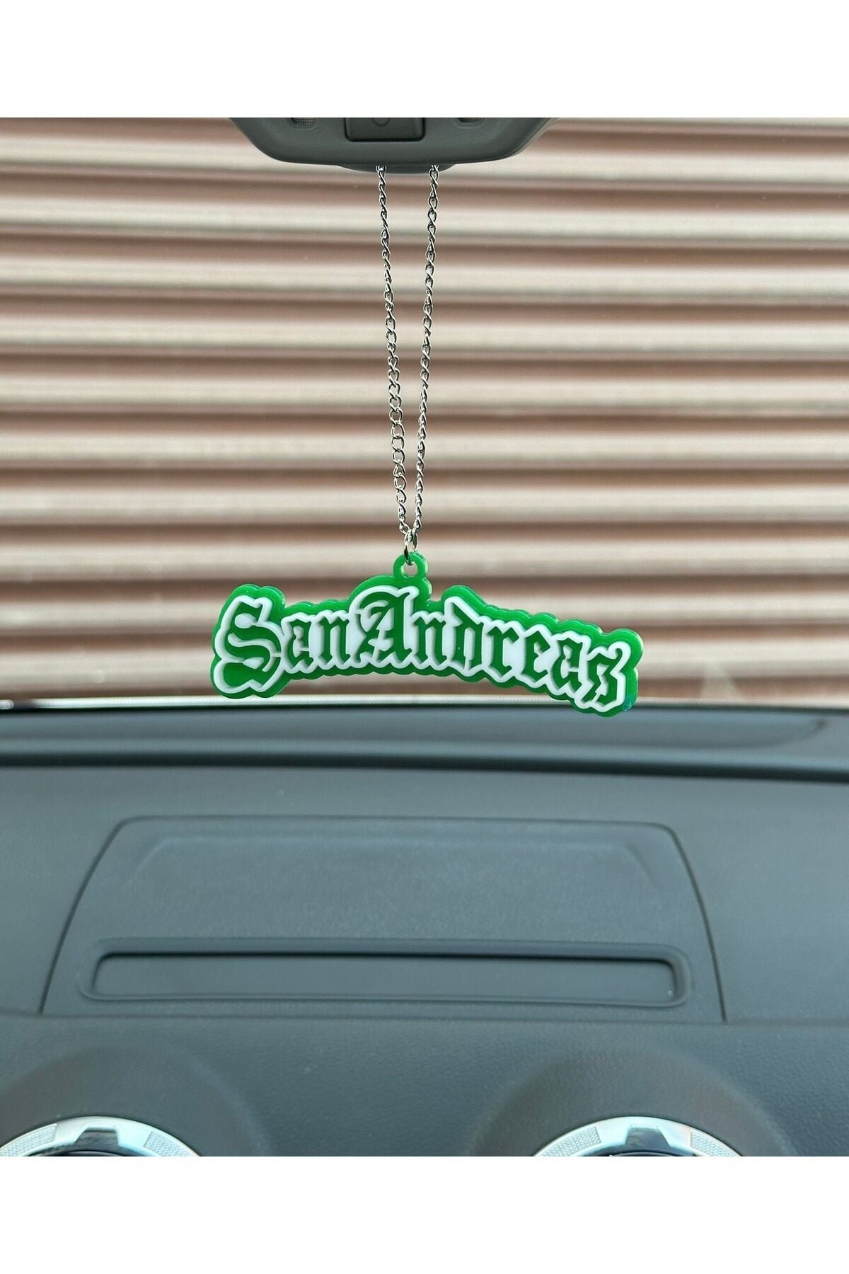 GTA SAN ANDREAS DİKİZ AYNA SÜSÜ ( yeşil beyaz)