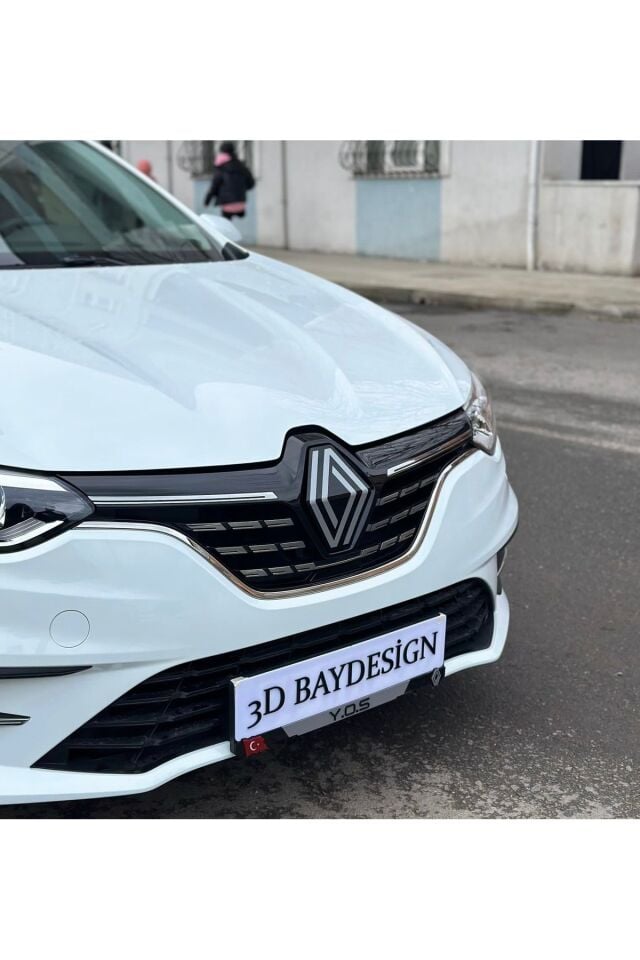 Megane 4 Yeni Ön Amblem (ORTASI DOLU)