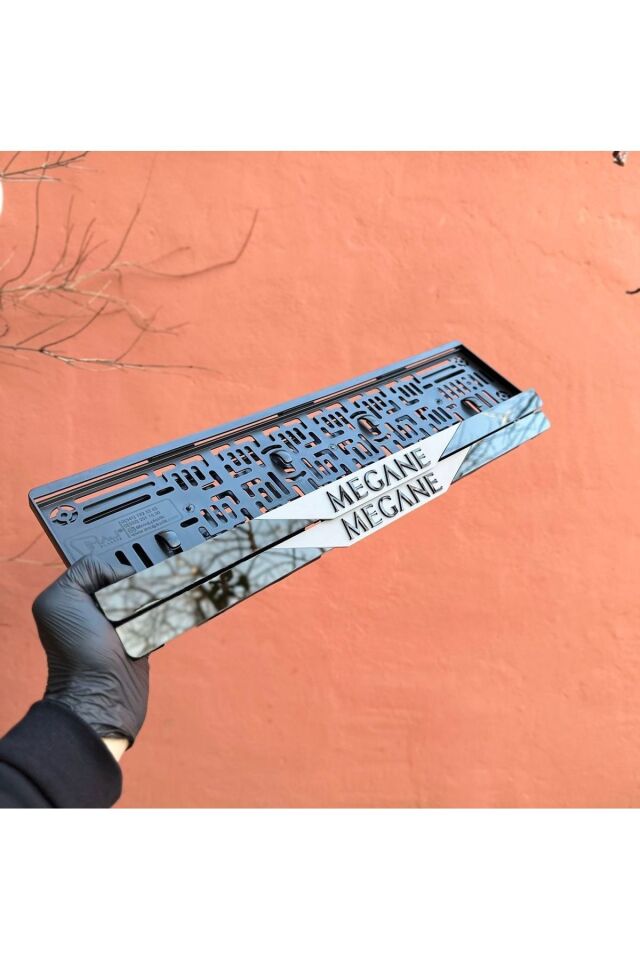 MEGANE UYUMLU LÜKS PLEKSİ PLAKALIK (2 adet büyüt)(parlak siyah mat gri)