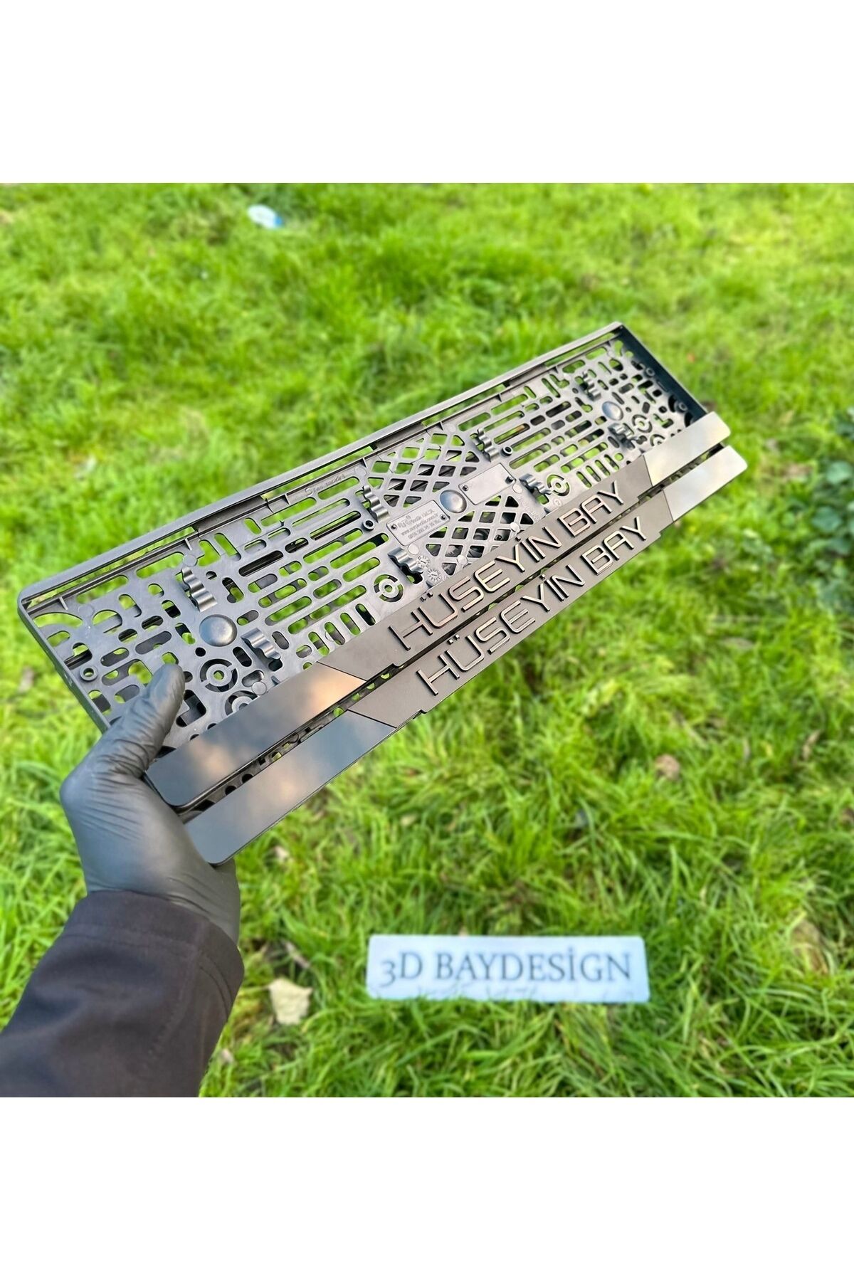 YENİ TREND ZARİF TASARIMI İLE İSİMLİ KİŞİYE ÖZEL PLEKSİ PLAKALIK 2 adet büyük( mat siyah ve mat gri)