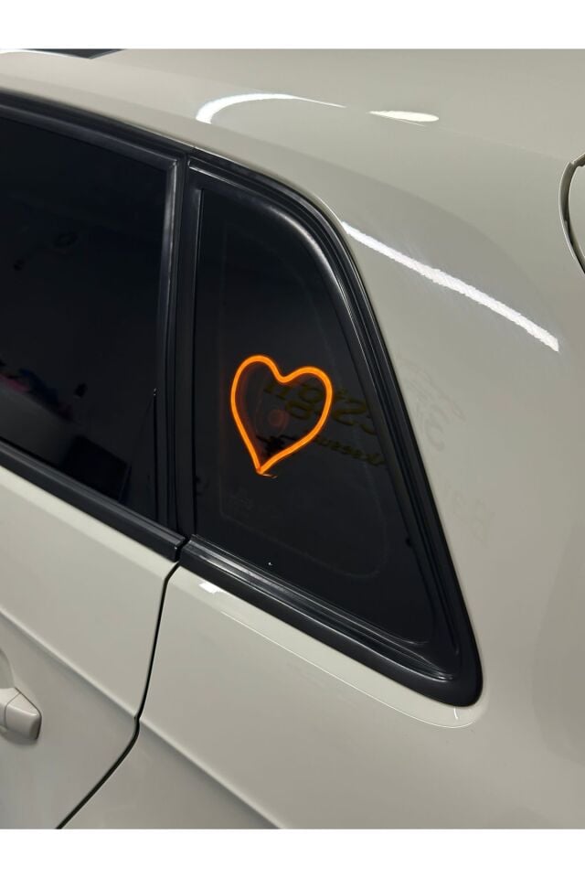 Araç içi neon led ışıklı dekor KALP (12 volt vantuzlu AMBER SARI )
