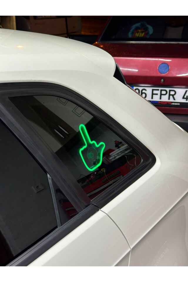 Araç içi neon led ışıklı dekor ORTA PARMAK (12 volt vantuzlu YEŞİL )