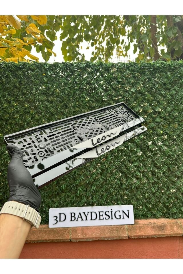 MUSTAFA KEMAL ATATÜRK PLEKSİ PLAKALIK 2 ADET BÜYÜK (PARLAK SİYAH)(MAT GRİ