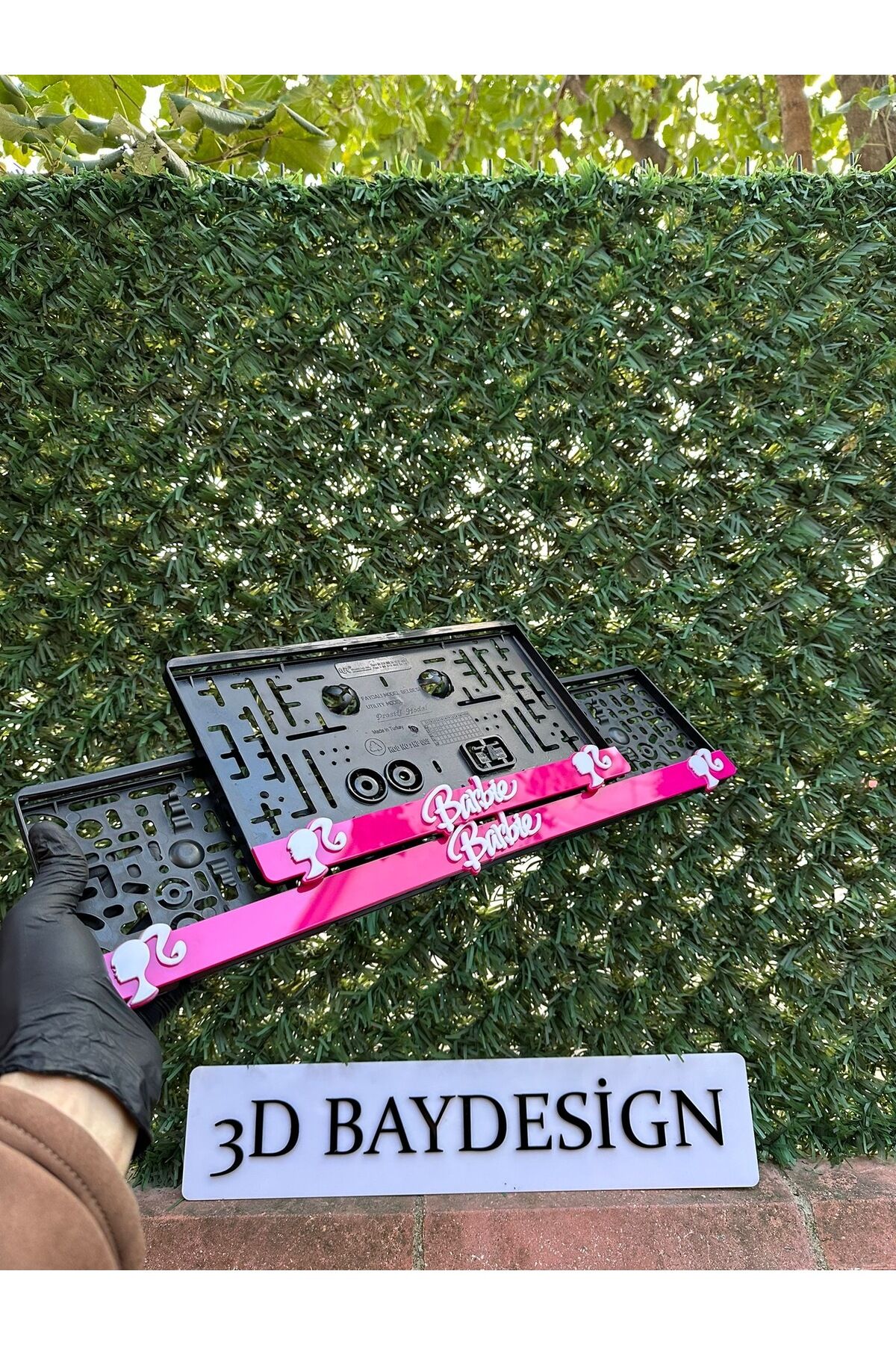 BARBİE PLEKSİ PLAKALIK 1 adet büyük 1 adet kücük