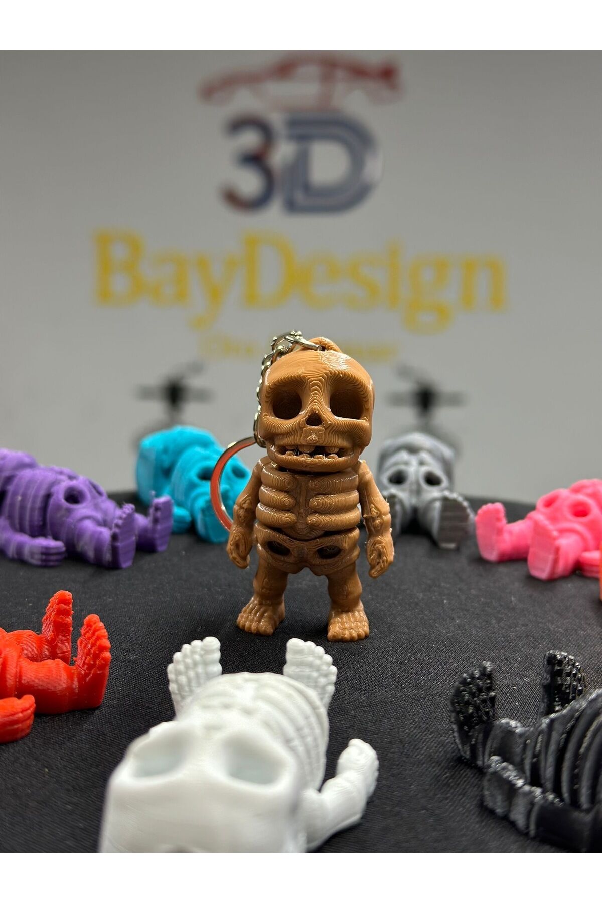 HAREKETLİ MİNİK İSKELET ANAHTARLIK (kahverengi)