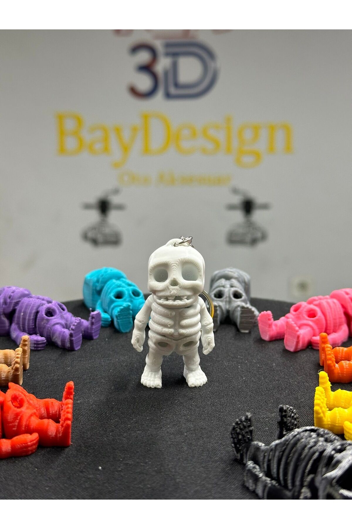 HAREKETLİ MİNİK İSKELET ANAHTARLIK (beyaz)