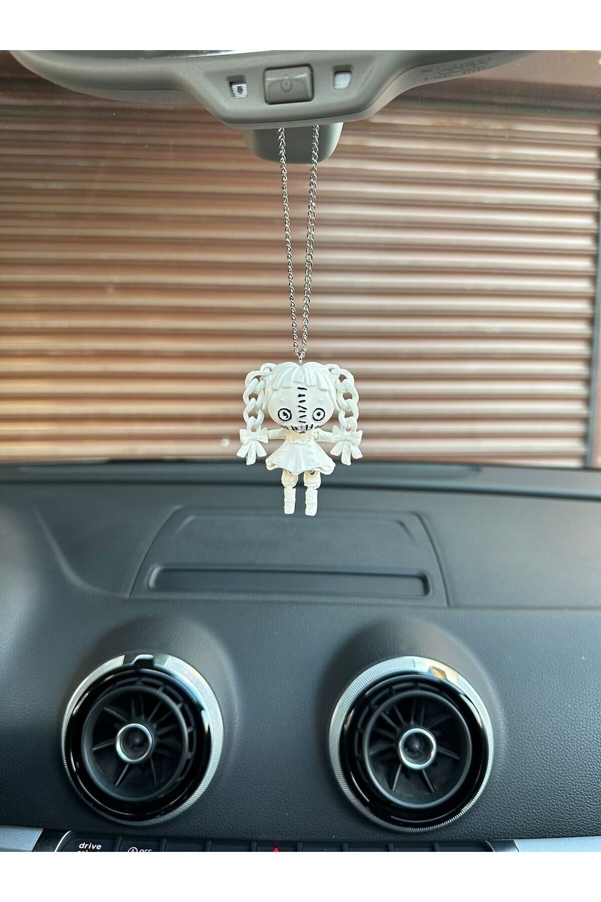 Chucky baby girl ( kız bebek) dikiz ayna süsü (BEYAZ)