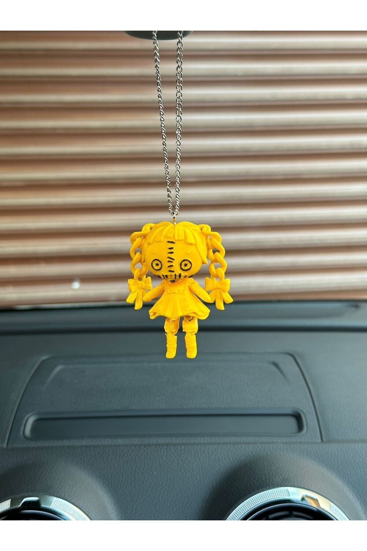 Chucky baby girl ( kız bebek) dikiz ayna süsü (SARI)