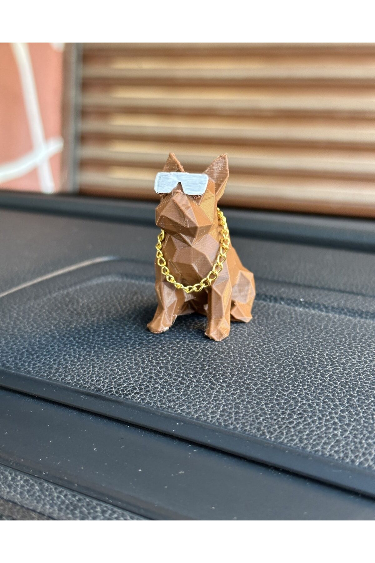 Altın zincirli pitbull torpido aksesuarı (KAHVERENGİ )