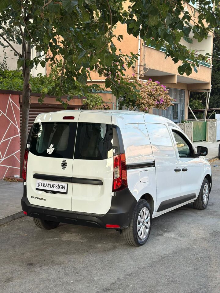 RENAULT EXPRESS YENİ NESİL ARKA LOGO