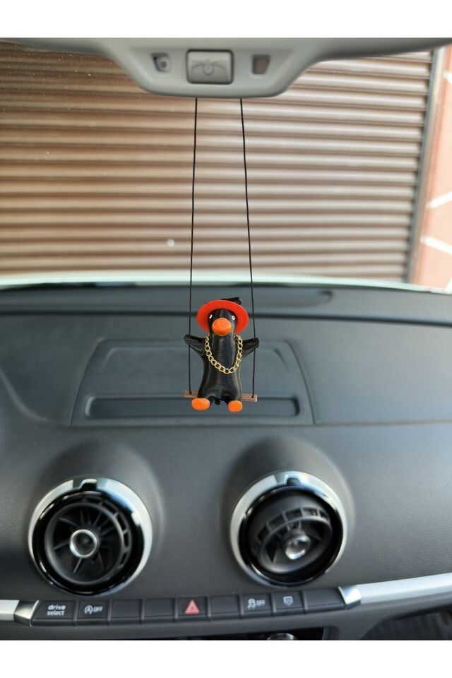 Altın Zincirli Sallanan Şapkalı Ördek Yeni Trend Dikiz Ayna Süsü (siyah Turuncu Kırmızı )