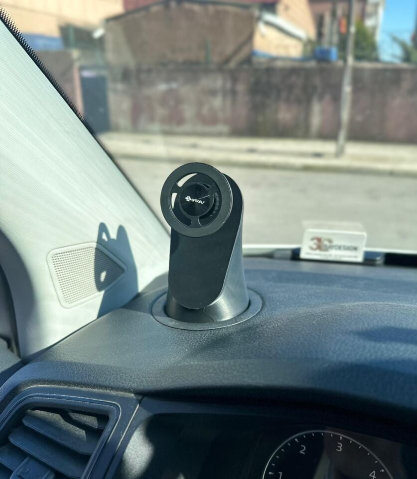Volkswagen Transporter T6 ve T6.1 (Makkajlı) Kasa İçin MagSafe Telefon Tutucu