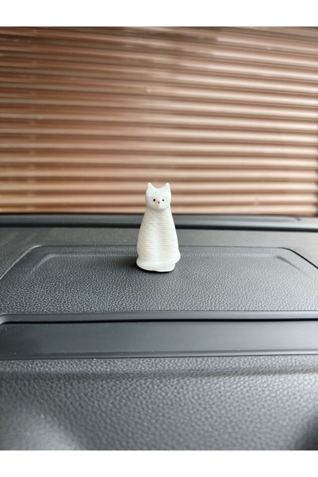 Yeni Trend Sallanan Kedi Torpido Aksesuarı (beyaz)