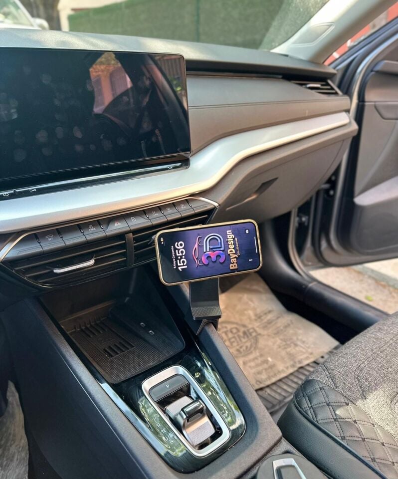 Skoda Octavia Magsafe Telefon Tutucu (2020 model sonrası için)