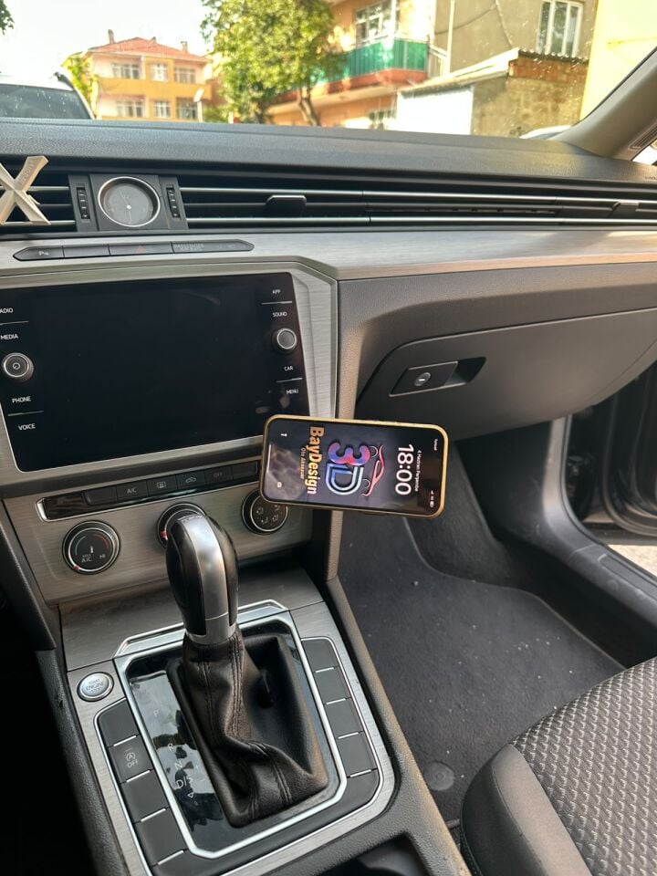 Volkawagen Passat B8-8.5 Magsafe Telefon Tutucu
