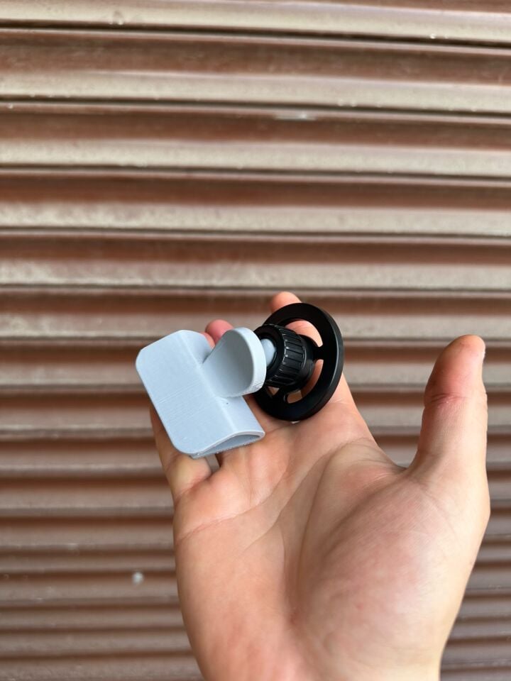 Volkawagen Passat B8-8.5 Magsafe Telefon Tutucu