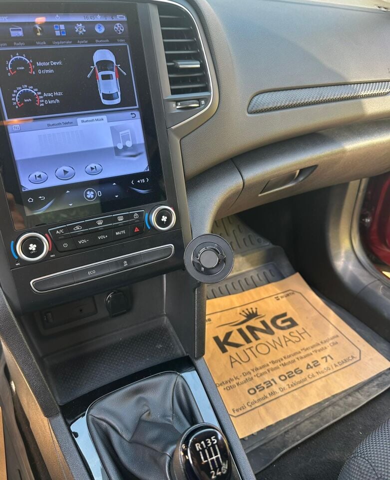 Renault Megane 4 Magsafe Telefon Tutucu (SADECE MANUEL ARAÇLAR İÇİNDİR)