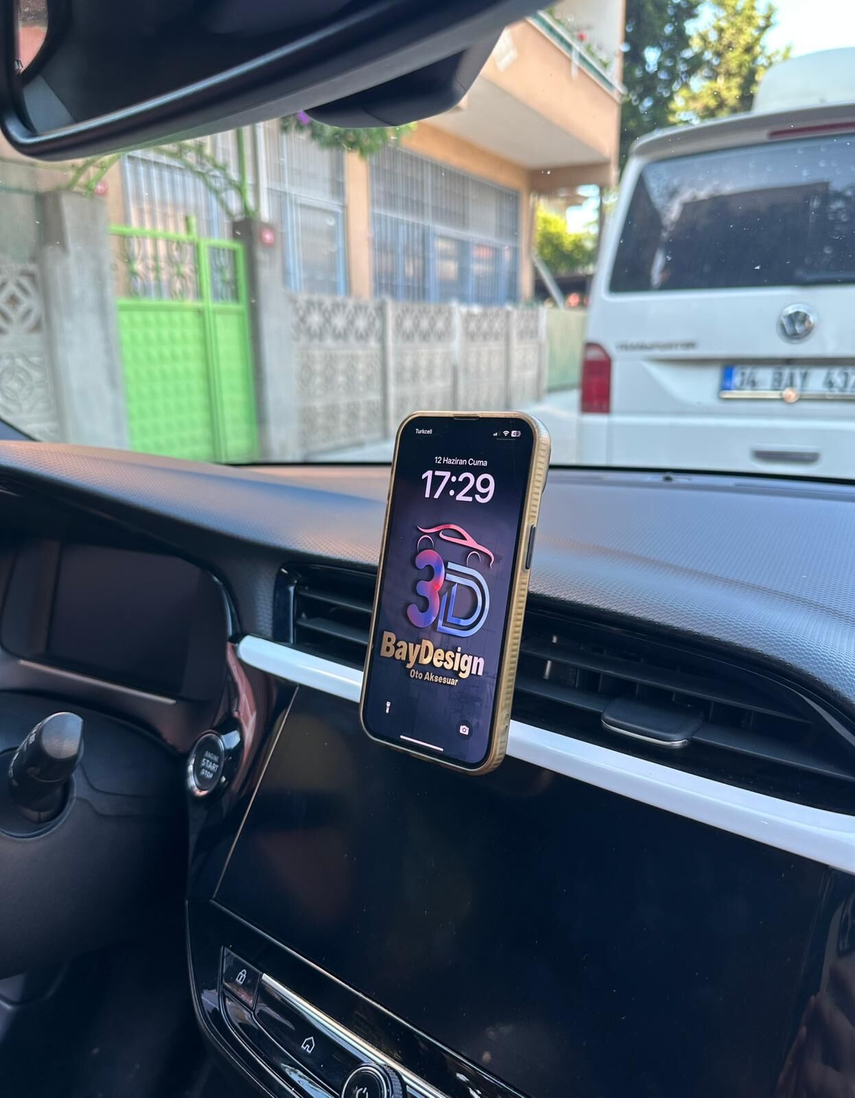 Opel Corsa F Magsafe Telefon Tutucu