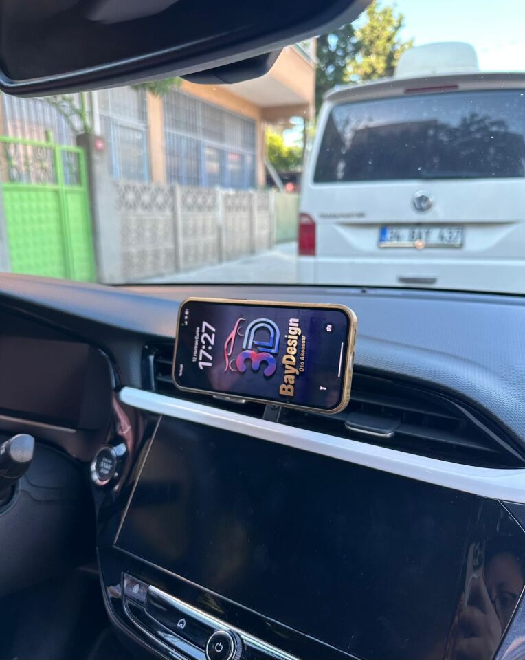 Opel Corsa F Magsafe Telefon Tutucu