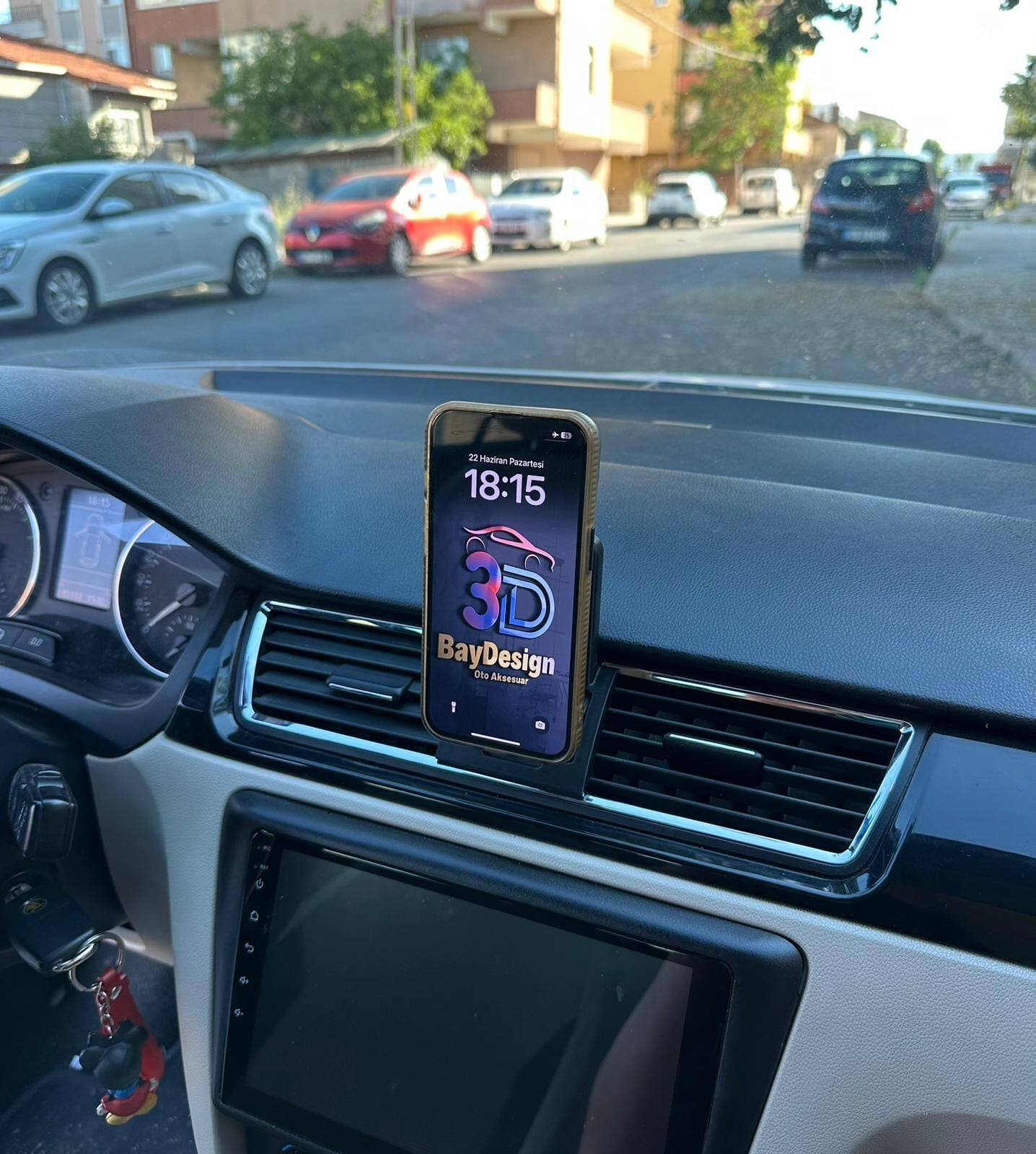 Skoda Rapid Seat Toledo (İkiz Kasa) Magsafe Telefon Tutucu