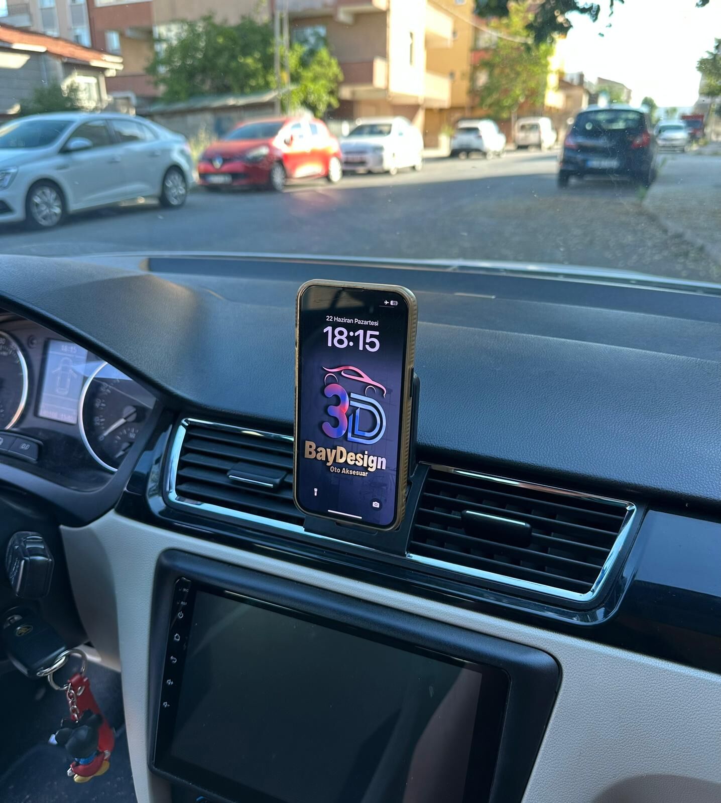 Skoda Rapid Seat Toledo (İkiz Kasa) Magsafe Telefon Tutucu
