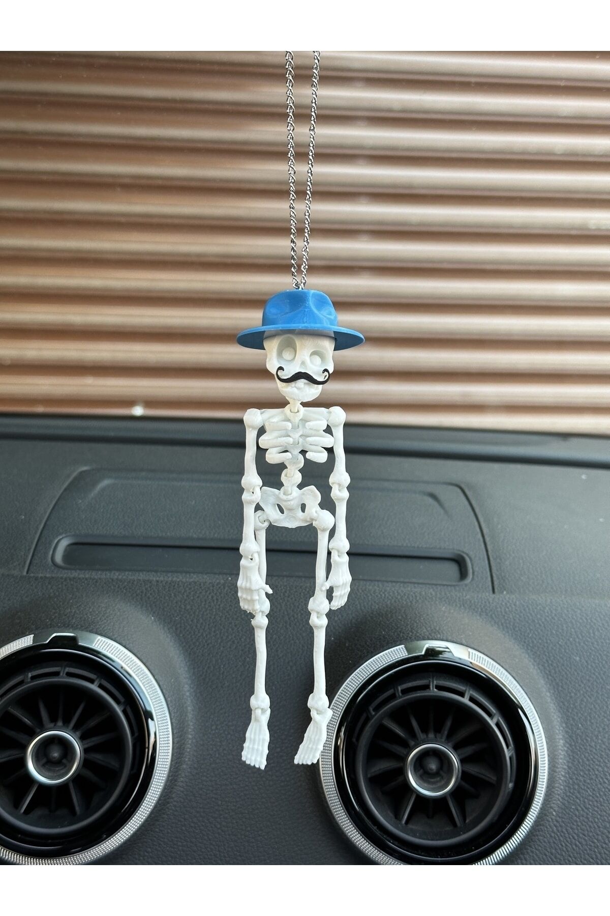 Ispanyol Bıyıklı Ve Fötr Şapkalı Iskelet Dikiz Ayna Süsü (şapka Mavi Iskelet Beyaz)