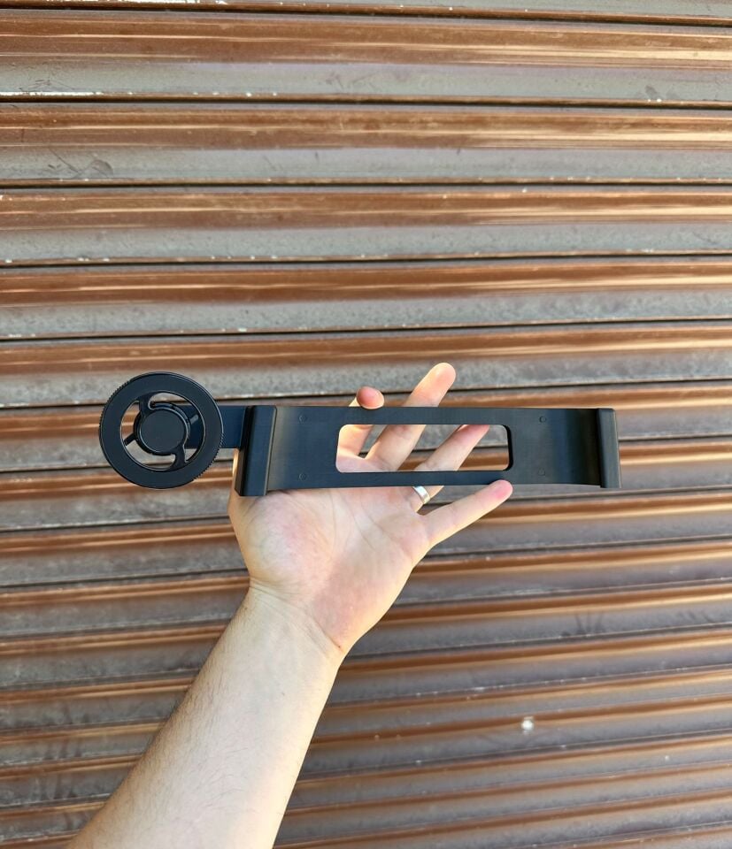 Ford Transit Custom 2018-2023 Ekranlı Modeller için Magsafe Telefon Tutucu Soldan Çıkışlı