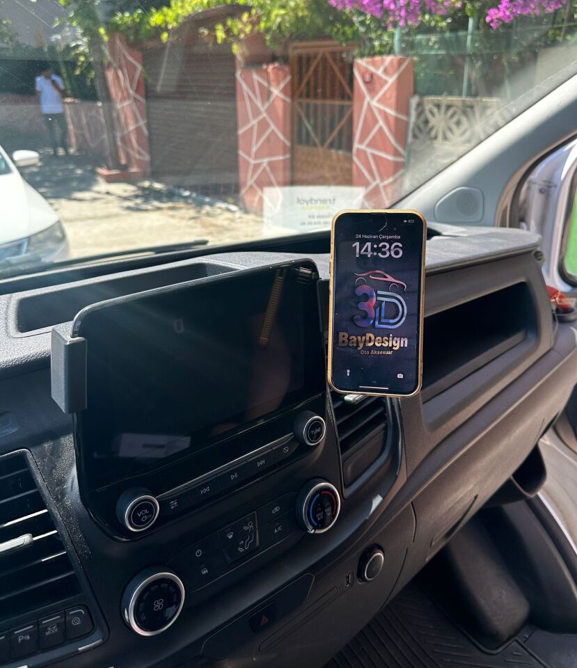 Ford Transit Custom 2018-2023 Ekranlı Modeller için Magsafe Telefon Tutucu Sağdan Çıkışlı