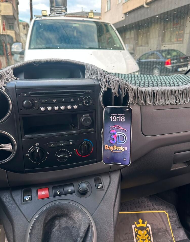 Peugeot Partner Tepe Citröen Berlingo Magsafe Telefon Tutucu (2008-2018)