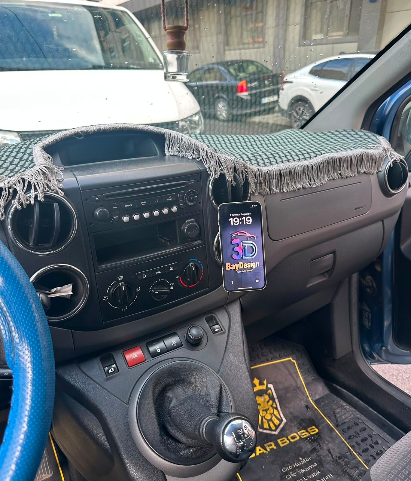 Peugeot Partner Tepe Citröen Berlingo Magsafe Telefon Tutucu (2008-2018)