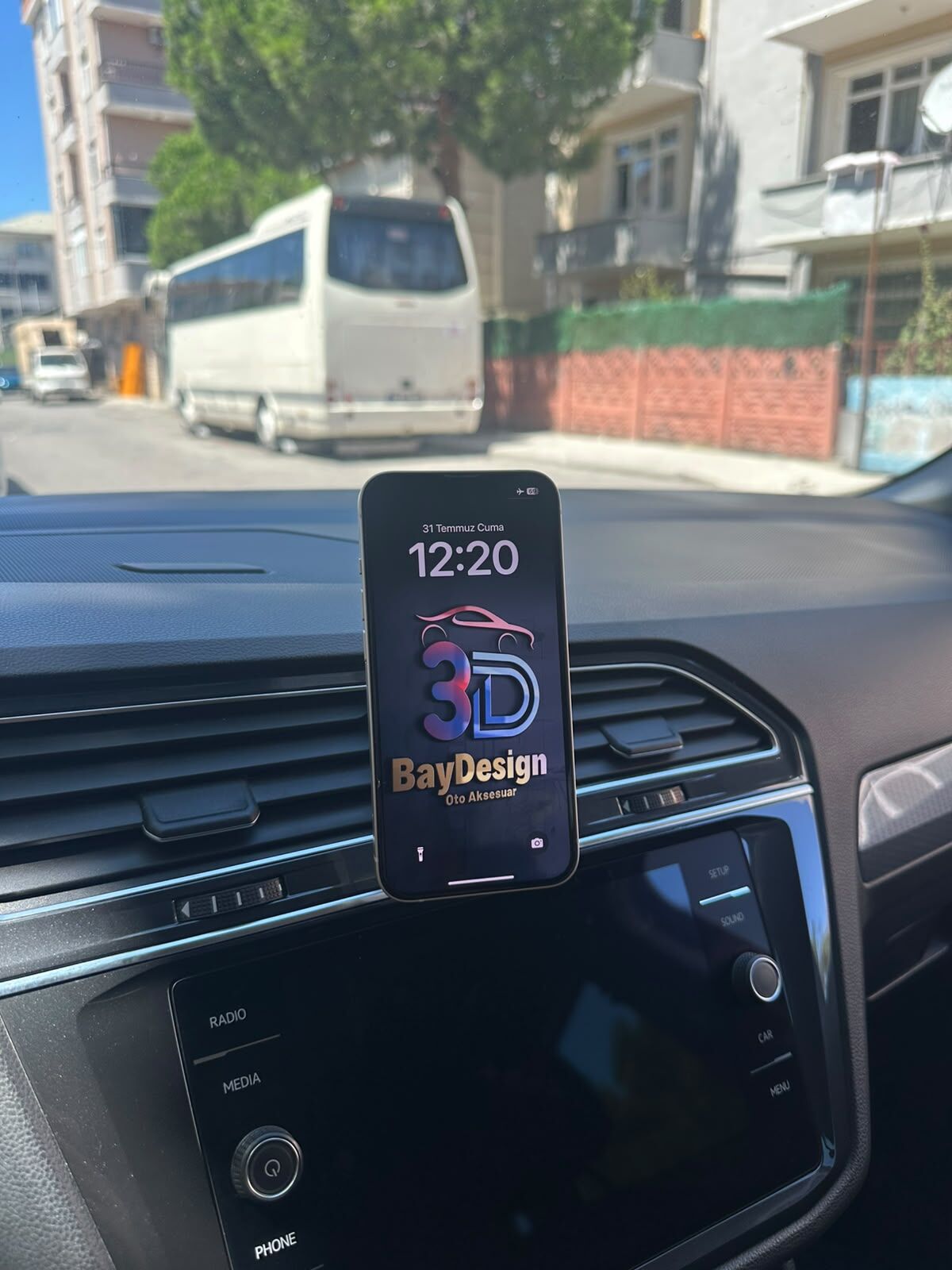 Volkswagen Tiguan Magsafe Telefon Tutucu (2016-2023 model arası uyumludur