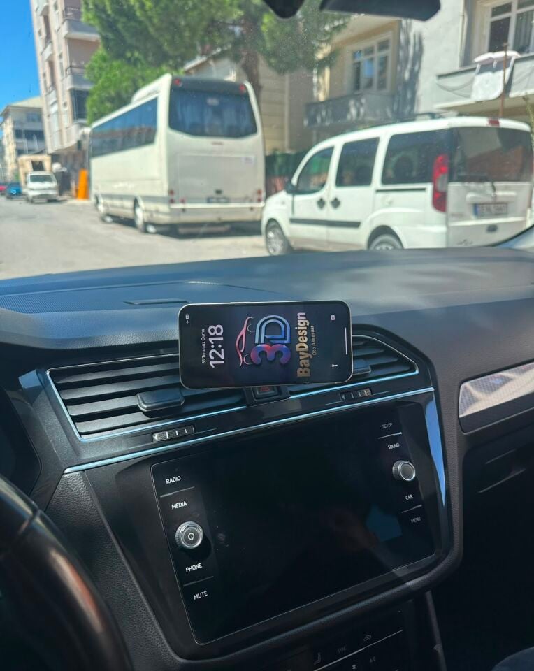 Volkswagen Tiguan Magsafe Telefon Tutucu (2016-2023 model arası uyumludur