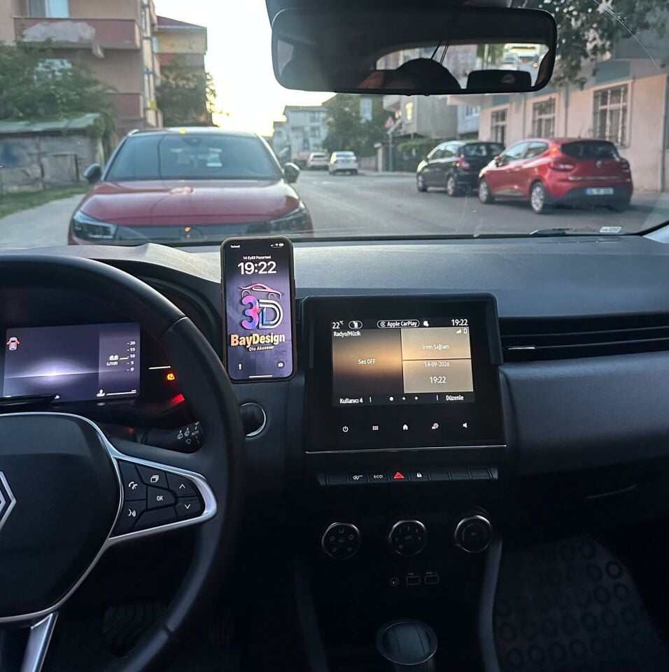 Renault Clio 5-5.5 Ekranlı Modeller İçin Magsafe Telefon Tutucu Soldan Çıkışlı
