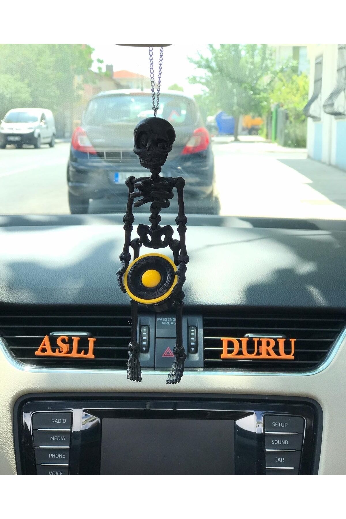 Bass Tutan Iskelet Ayna Süsü (siyah Iskelet Sarı Bass)