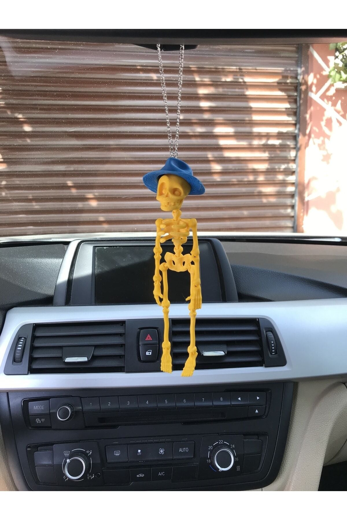 Fötr Şapkalı Iskelet Ayna Süsü( Sarı Iskelet Mavi Şapka)