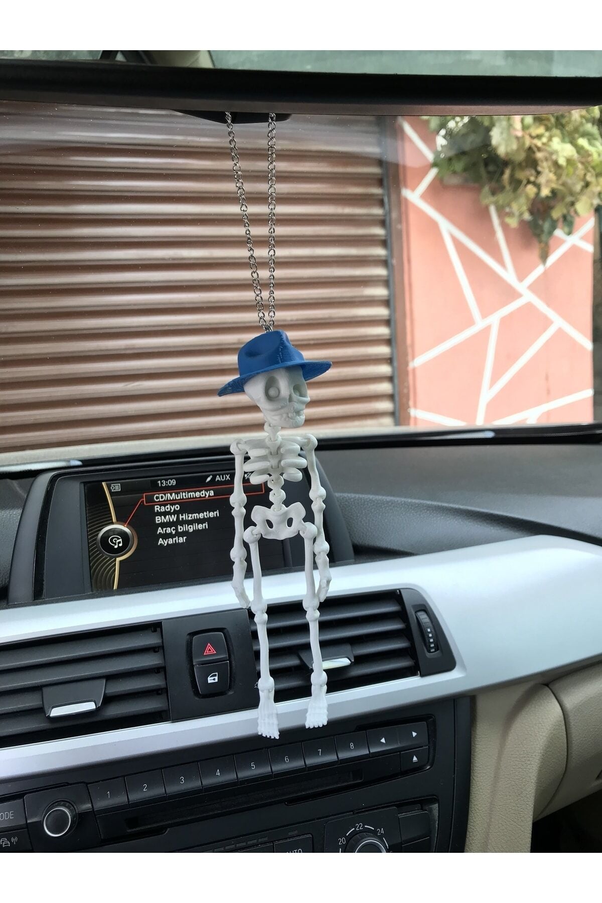 Fötr Şapkalı Iskelet Ayna Süsü(beyaz Iskelet Mavi Şapka)