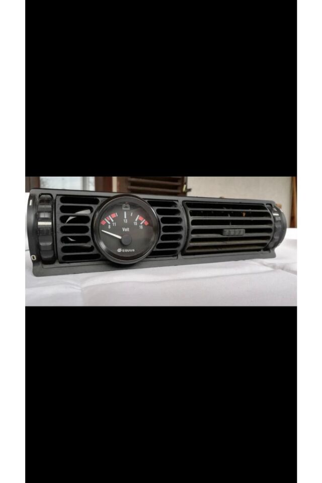 Bmw E30 Kalorifer Izgarası Turbo Ve Air Süspansiyon Saati Pod’u