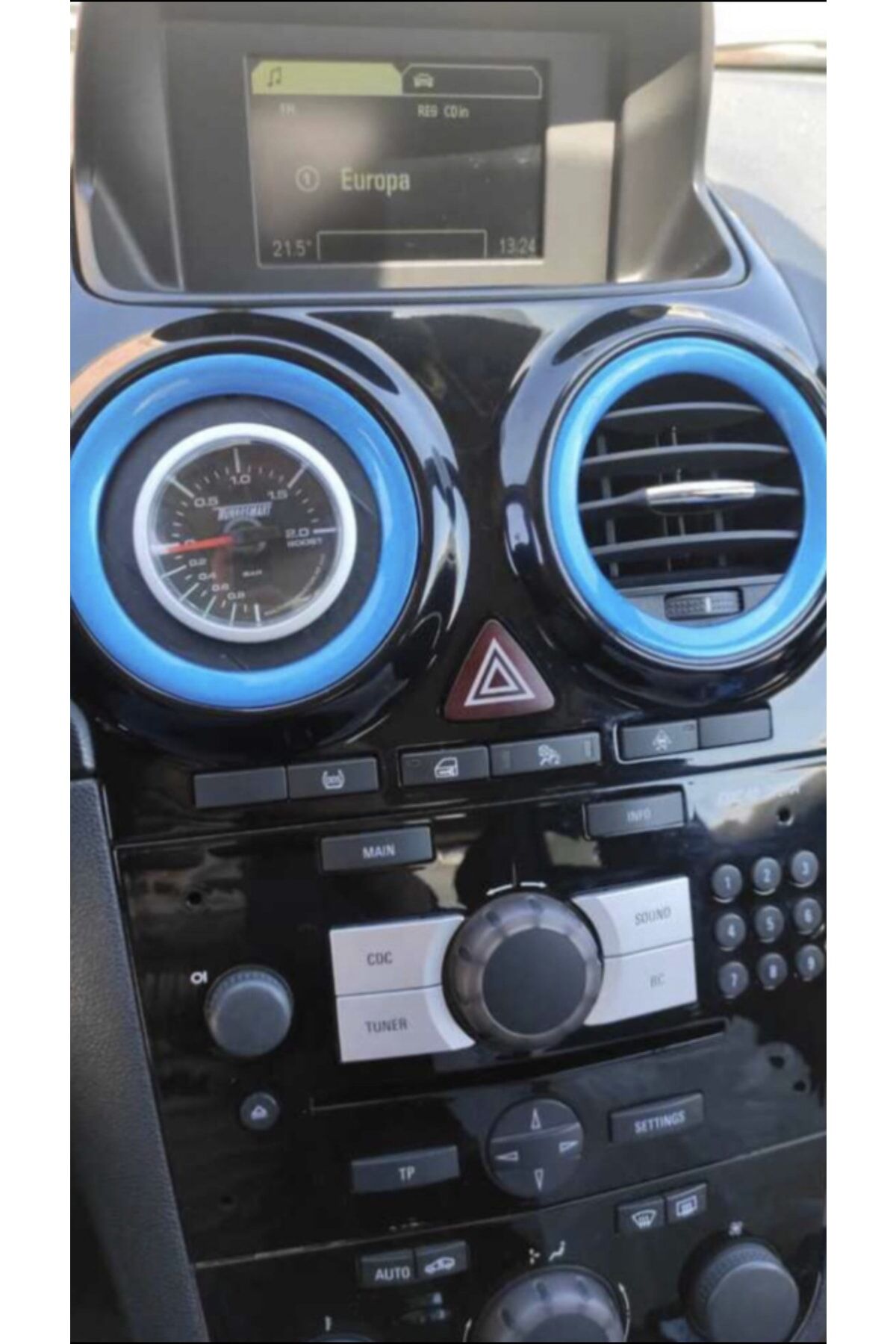 Opel Corsa D Kalorifer Izgarası Turbo Ve Air Süspansiyon Saati Pod’u