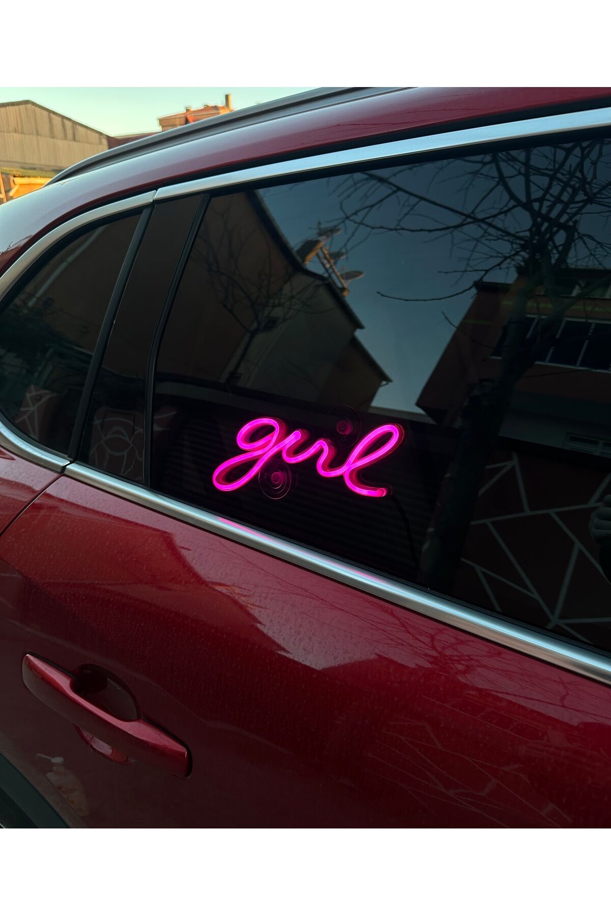 Araç içi neon led ışıklı dekor GIRL (12 volt vantuzlu PEMBE )