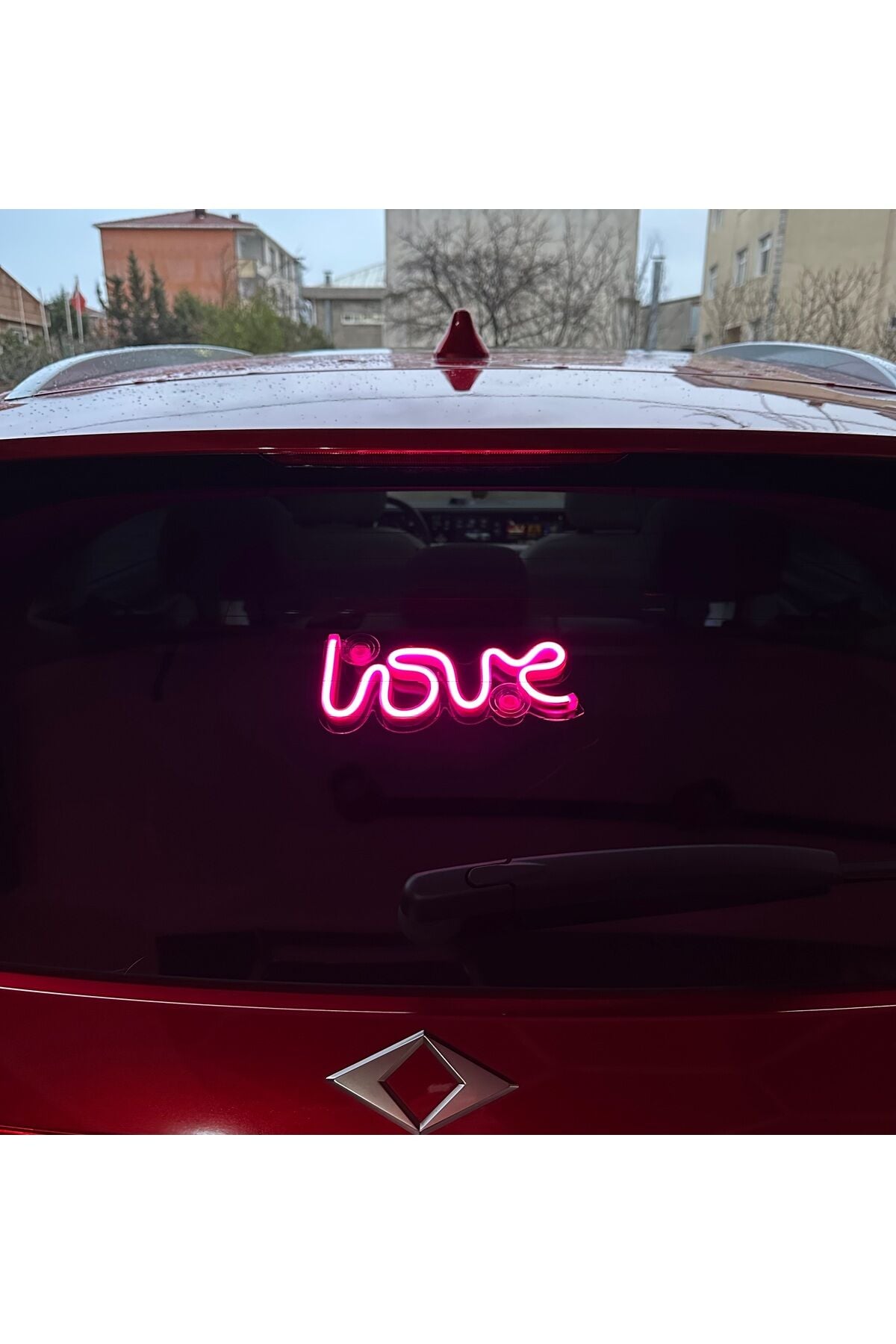 Araç içi neon led ışıklı dekor LOVE (12 volt vantuzlu PEMBE )