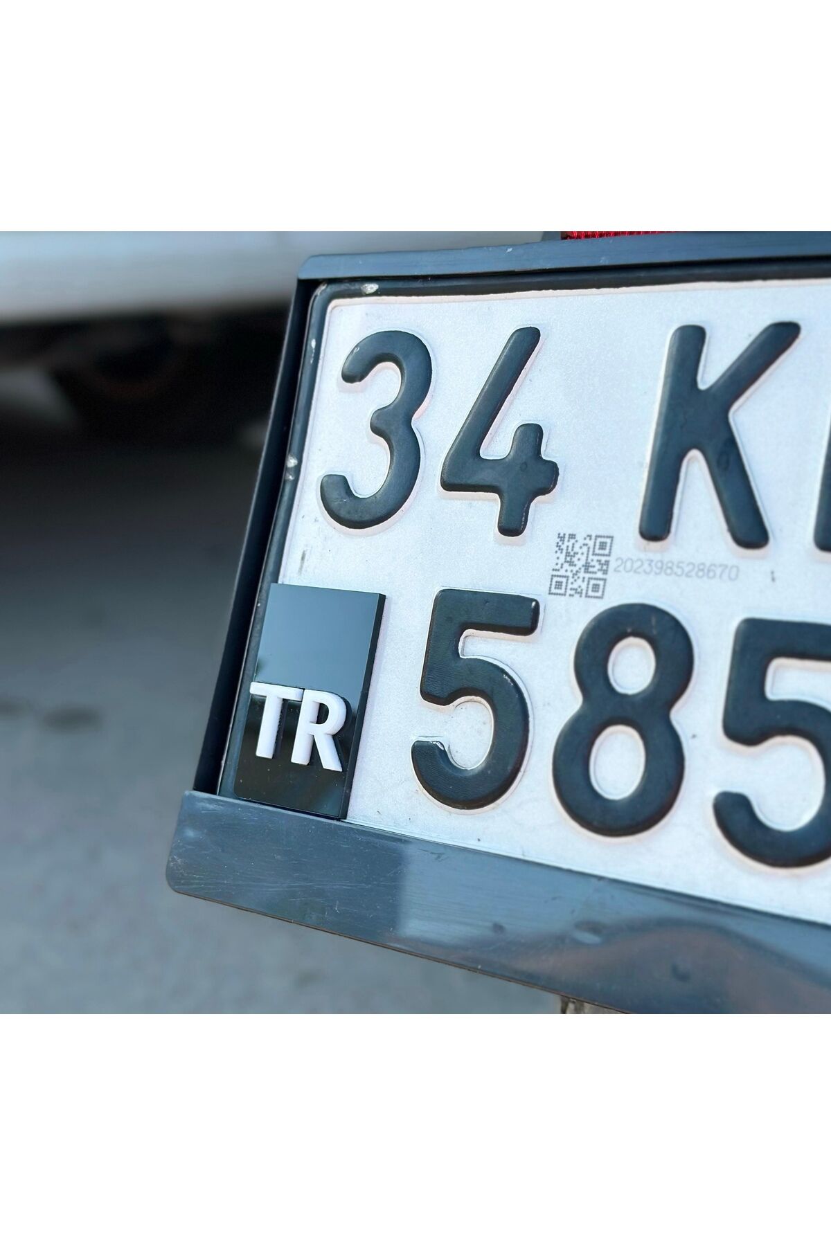 Motor Plakası İçin Tr Siyah Kabartmalı 1 Adet Kendinden Yapışkanlı (Motosiklet)