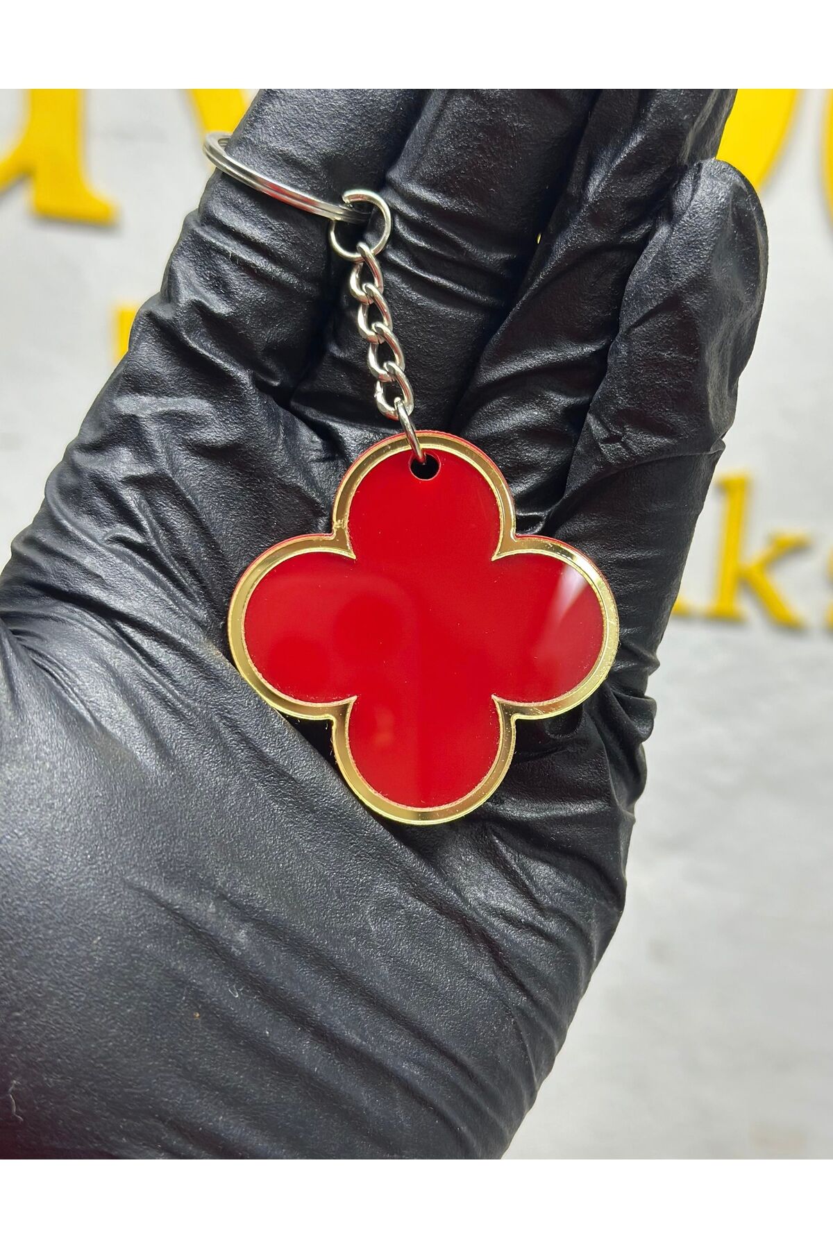 Yonca Anahtarlık(Kırmızı-Gold)