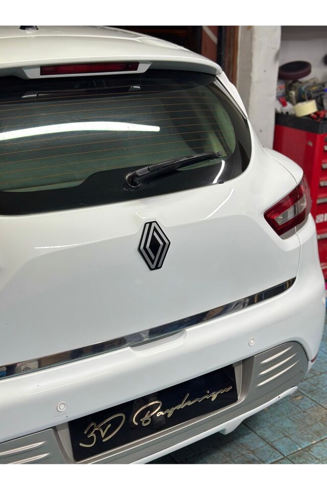 Clio 4 Yeni  Arka Amblem (Ortası Dolu)