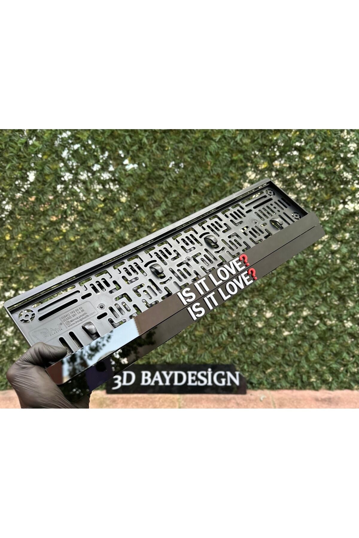 IS IT LOVE ? Pleksi Plakalık (2 Adet Büyük)