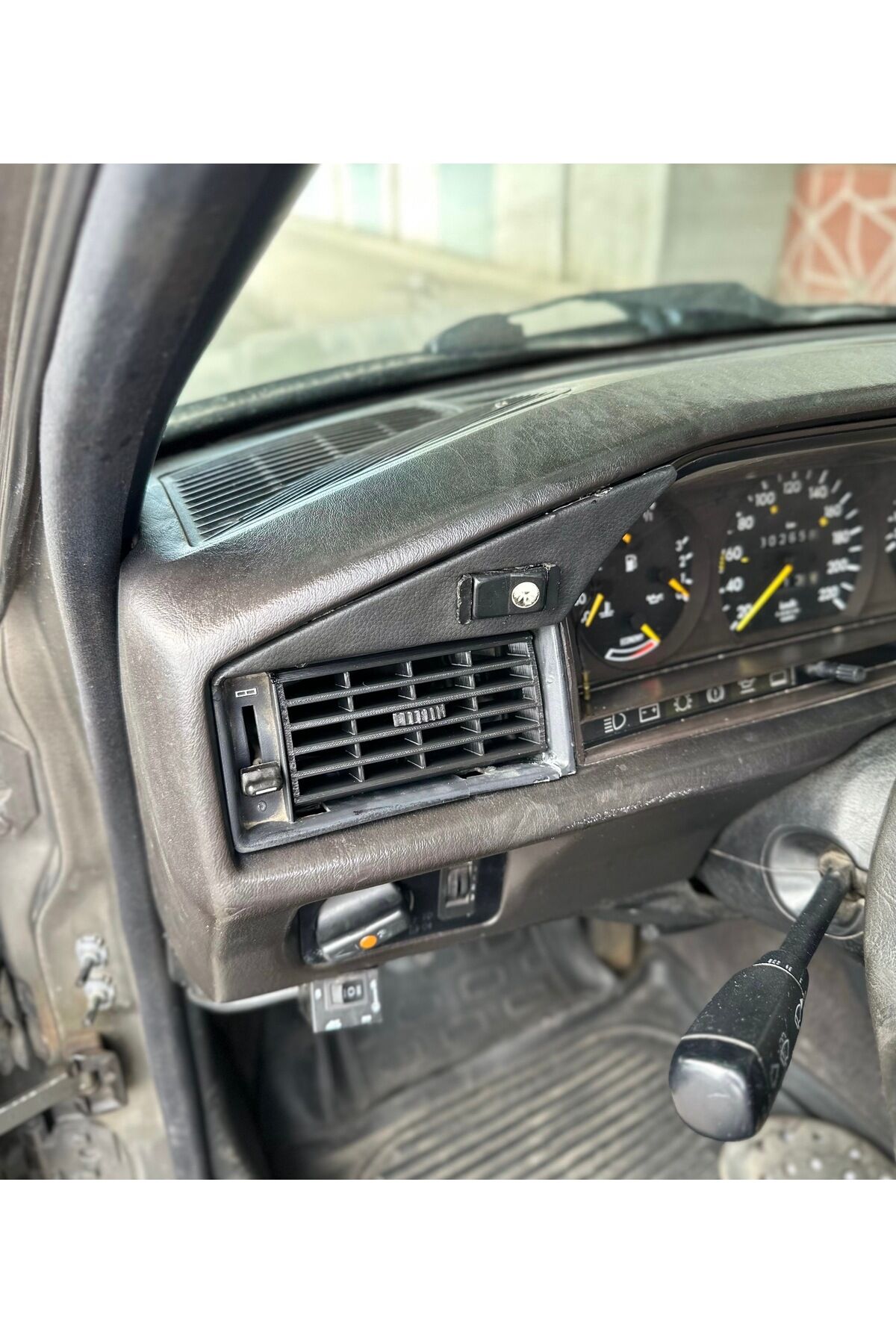 Mercedes W201 190e Sol 1 Adet Kalorifer Izgarası (yönlendirme sabittir hareket etmez)