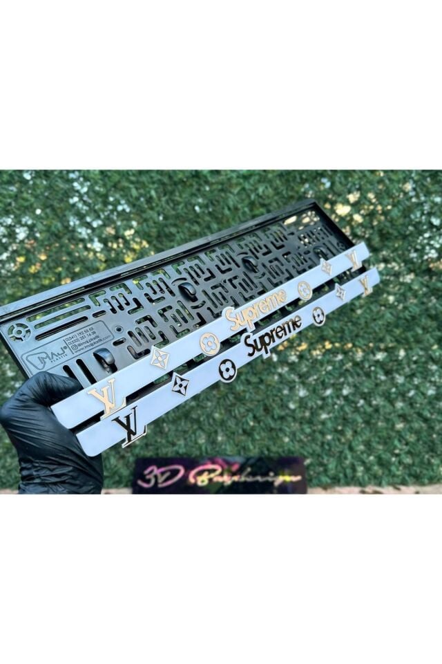 Supreme Gold Yazılı Pleksi Plakaklık 2 Adet Büyük